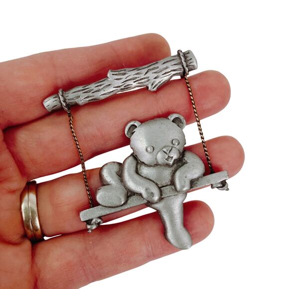 VTG Signed JJ Teddy Bear On Swing Pewter Tone Figural Brooch 1980s Cute Adorable - Picture 2 of 9